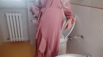 The warm pee of my stepmother dressed in elegant silk during a party