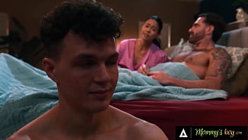 Milf has foursome with stepbae