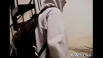 Curvy dilettante gets toyed with