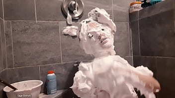 Sage eldritch pied wam cake batter & pies