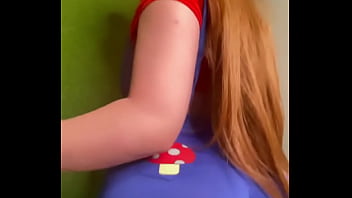 Booty dancing sexy curves