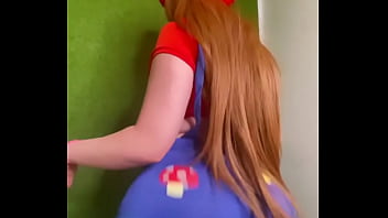 Booty dancing sexy curves