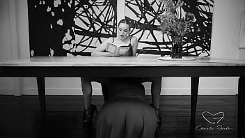 Charlie forde got her cunt eaten by amber moore as she reads