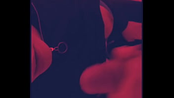 Pelirroja disfrutando del pene de su novio