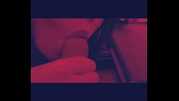 Pelirroja disfrutando del pene de su novio