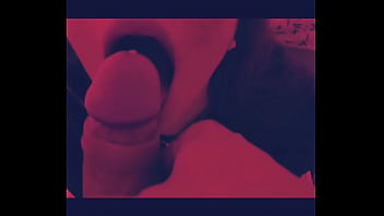 Pelirroja disfrutando del pene de su novio