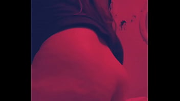 Pelirroja disfrutando del pene de su novio