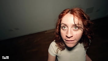 Amateur get a huge cumshot on her face