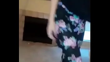 19 year old twerks ass