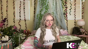 Hot sorority pledge tricked into a body transfer success