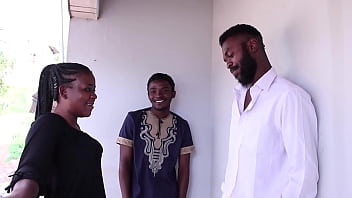 A trois elle exprime sa façon de supériorité sur les deux mecs