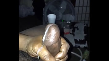 A solo quick cum for your pleasure