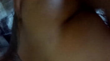 Comendo a carente gostosamente