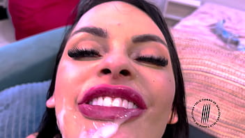 Trailer a vizinha e seu corninho