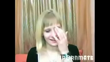 Sabreena masturbates on cam