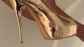 He piss on my foot in highheels He piss on my foot in highheels