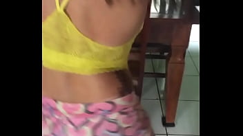 Mais uma bela safada deixando seus fãs louco com seu cuzão