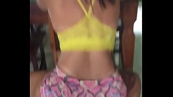 Mais uma bela safada deixando seus fãs louco com seu cuzão