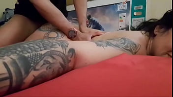 Qiede follada cuando me metí en el cuarto de mi hermanastro