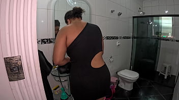 Ted faz uma pegadinha dizendo que ela está grávida de gêmeos e ela entra em desespero gabi souza