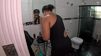 Ted faz uma pegadinha dizendo que ela está grávida de gêmeos e ela entra em desespero gabi souza