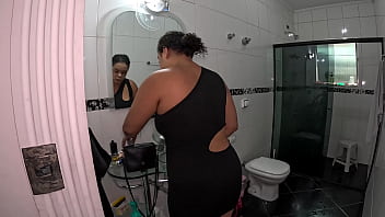 Ted faz uma pegadinha dizendo que ela está grávida de gêmeos e ela entra em desespero gabi souza