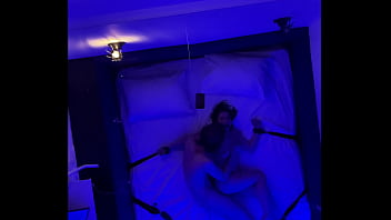 Развлекаюсь с миленькой шлюхой в love отеле