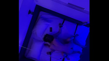 Развлекаюсь с миленькой шлюхой в love отеле