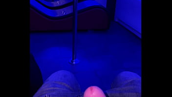 Развлекаюсь с миленькой шлюхой в love отеле