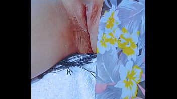 Sun kissed latina’s intimate glass toy session