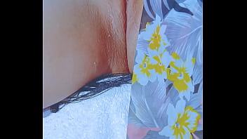 Sun kissed latina’s intimate glass toy session