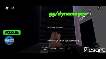 Me cojo a una robloxiana
