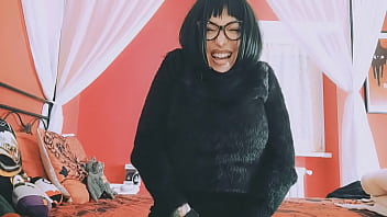 Chantal and her huge air in her belly