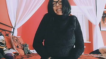 Chantal and her huge air in her belly