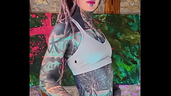 Do you like my outfit heart if you like it comment if you want to see me making yoga in itshare if you want me