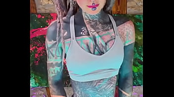 Do you like my outfit heart if you like it comment if you want to see me making yoga in itshare if you want me