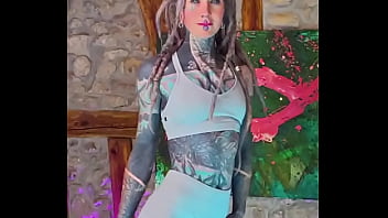 Do you like my outfit heart if you like it comment if you want to see me making yoga in itshare if you want me