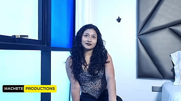 Casting estudiante de odontología 19 – se arrodilla y oralsex oral casting full