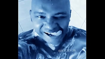 Rickvjr watch dozens of vídeos and see 1 000 photos inside solo & masturbation follow me to see