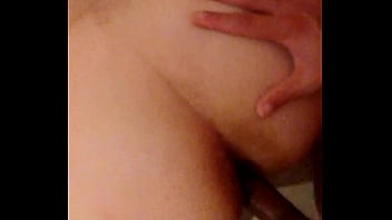 Comendo a coroa rabuda