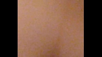 Comendo a coroa rabuda