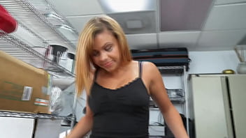 Hot babe fucked for shoplifting