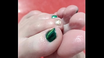Lick my toes