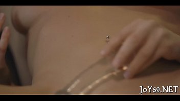 Solo hotty prefers some softcore