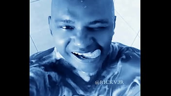 Rickvjr watch dozens of vídeos and see 1 000 photos inside solo & masturbation follow me to see