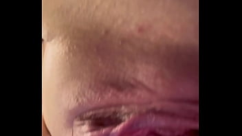 Eat my pussy while im squirting on your face