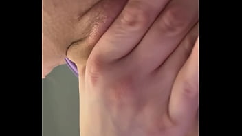 Eat my pussy while im squirting on your face