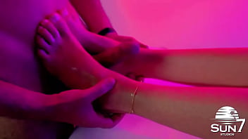 Fodi a buceta da cliente novinha que queria massagem