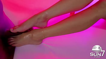 Fodi a buceta da cliente novinha que queria massagem