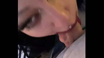 Un hombre me sigue y acabamos follando